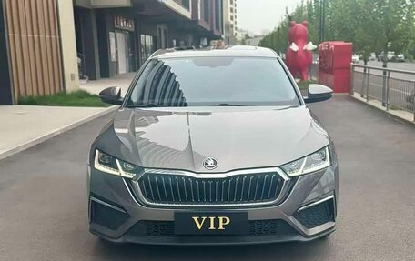 Skoda Octavia IV, 2022 год, 1 780 000 рублей, 2 фотография