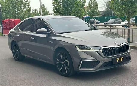 Skoda Octavia IV, 2022 год, 1 780 000 рублей, 3 фотография