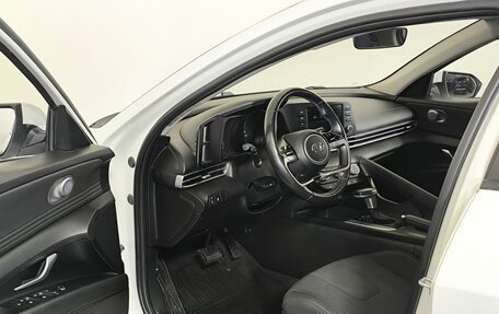 Hyundai Elantra, 2021 год, 1 765 000 рублей, 8 фотография