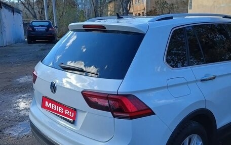 Volkswagen Tiguan II, 2019 год, 2 389 000 рублей, 4 фотография