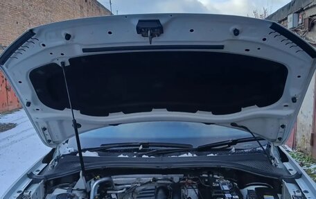 Volkswagen Tiguan II, 2019 год, 2 389 000 рублей, 9 фотография