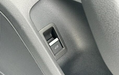 Audi A4, 2023 год, 1 814 000 рублей, 11 фотография