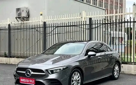 Mercedes-Benz A-Класс, 2021 год, 1 680 000 рублей, 1 фотография