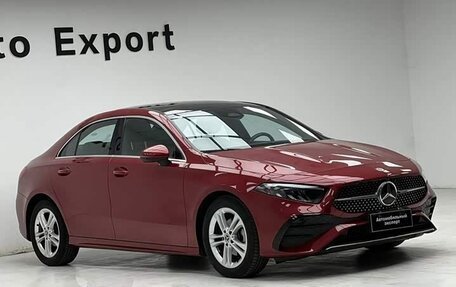 Mercedes-Benz A-Класс, 2023 год, 2 150 000 рублей, 3 фотография