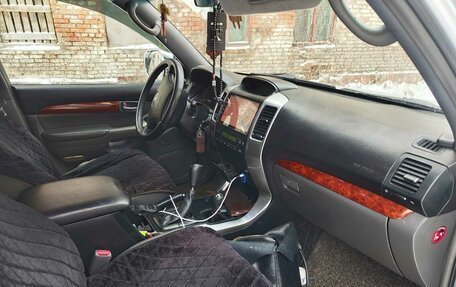 Toyota Land Cruiser Prado 120, 2003 год, 1 050 000 рублей, 10 фотография