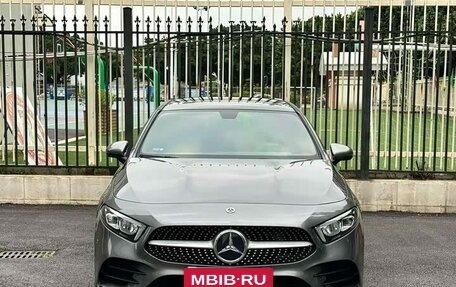 Mercedes-Benz A-Класс, 2021 год, 1 680 000 рублей, 5 фотография