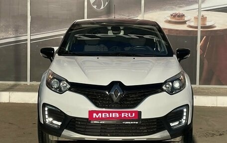 Renault Kaptur I рестайлинг, 2018 год, 1 600 000 рублей, 2 фотография