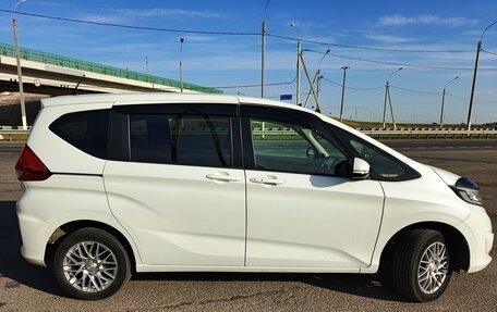 Honda Freed II, 2017 год, 1 790 000 рублей, 8 фотография