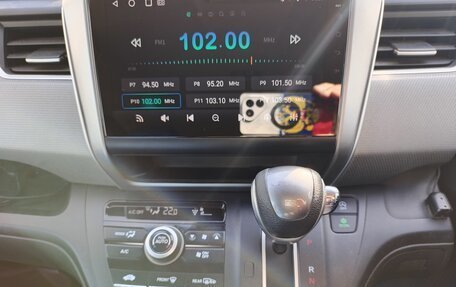 Honda Freed II, 2017 год, 1 790 000 рублей, 16 фотография