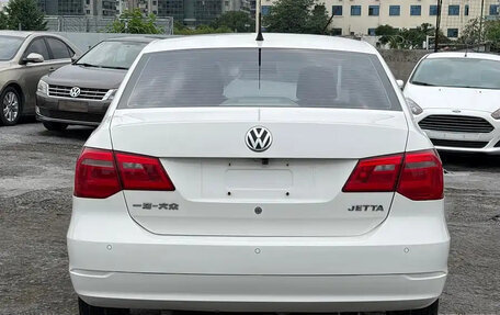 Volkswagen Jetta VII, 2015 год, 870 000 рублей, 6 фотография