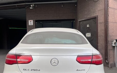 Mercedes-Benz GLC, 2016 год, 4 000 000 рублей, 3 фотография