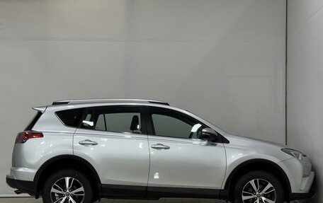 Toyota RAV4, 2019 год, 2 249 000 рублей, 10 фотография