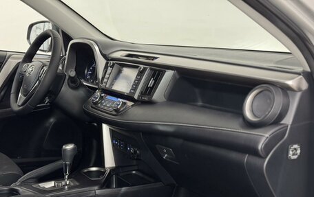 Toyota RAV4, 2019 год, 2 249 000 рублей, 22 фотография