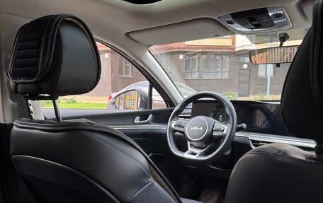 KIA K5, 2022 год, 3 100 000 рублей, 28 фотография