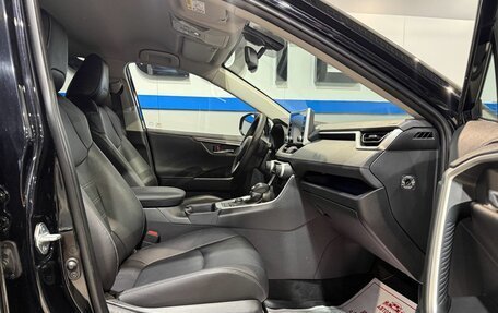 Toyota RAV4, 2020 год, 3 689 000 рублей, 15 фотография