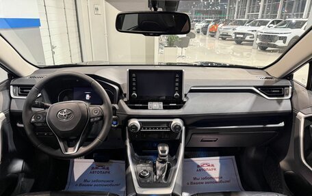 Toyota RAV4, 2020 год, 3 689 000 рублей, 16 фотография