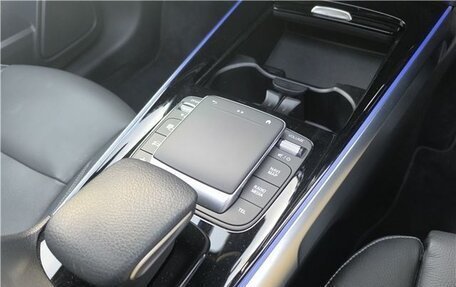 Mercedes-Benz GLB, 2024 год, 2 790 000 рублей, 16 фотография