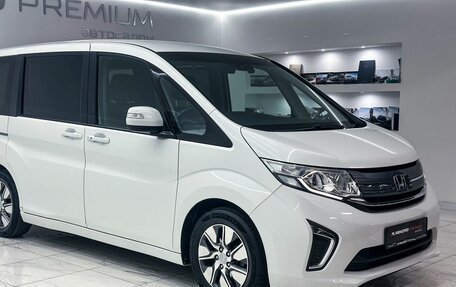 Honda Stepwgn IV рестайлинг, 2020 год, 2 250 000 рублей, 3 фотография