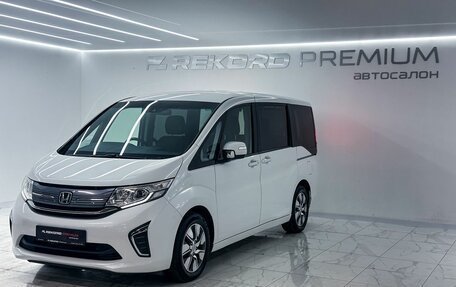 Honda Stepwgn IV рестайлинг, 2020 год, 2 250 000 рублей, 5 фотография