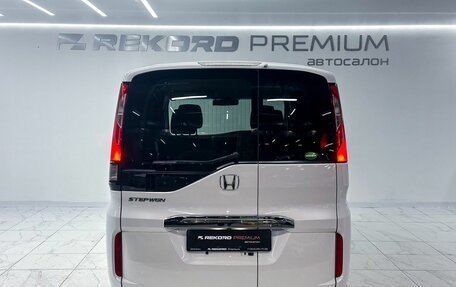 Honda Stepwgn IV рестайлинг, 2020 год, 2 250 000 рублей, 26 фотография