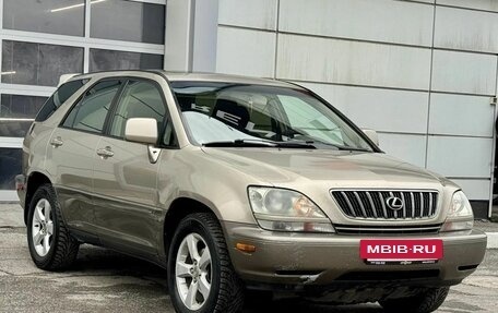 Lexus RX IV рестайлинг, 2001 год, 890 000 рублей, 4 фотография