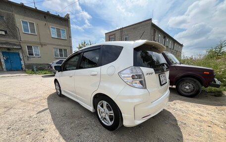 Honda Fit III, 2011 год, 850 000 рублей, 5 фотография