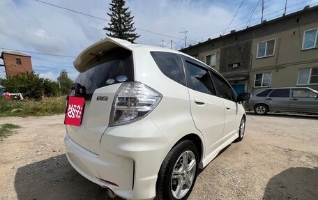 Honda Fit III, 2011 год, 850 000 рублей, 10 фотография