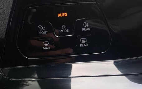 Volkswagen Golf VIII, 2023 год, 2 095 000 рублей, 12 фотография