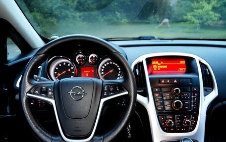 Opel Astra J, 2013 год, 1 100 000 рублей, 18 фотография
