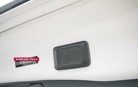 Toyota RAV4, 2020 год, 3 100 000 рублей, 31 фотография
