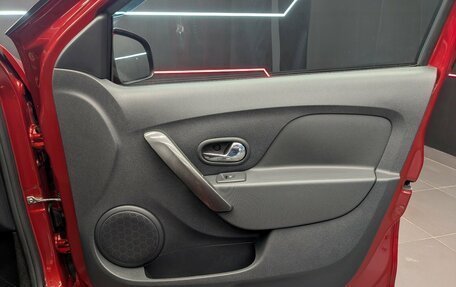 Renault Logan II, 2021 год, 1 290 000 рублей, 17 фотография