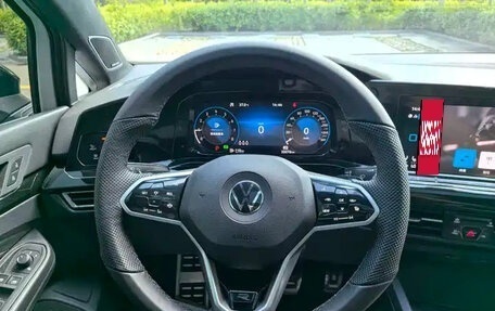 Volkswagen Golf VIII, 2022 год, 1 990 000 рублей, 9 фотография