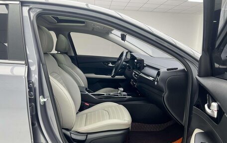 KIA K3, 2022 год, 1 300 000 рублей, 21 фотография
