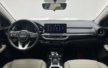 KIA K3, 2022 год, 1 300 000 рублей, 22 фотография