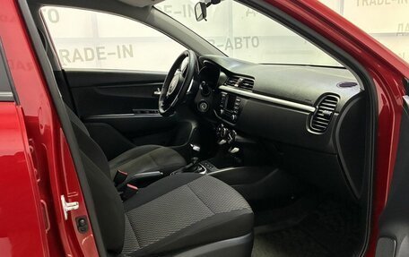 KIA Rio IV, 2018 год, 1 380 000 рублей, 8 фотография