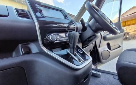 Nissan Serena IV, 2016 год, 1 249 999 рублей, 18 фотография