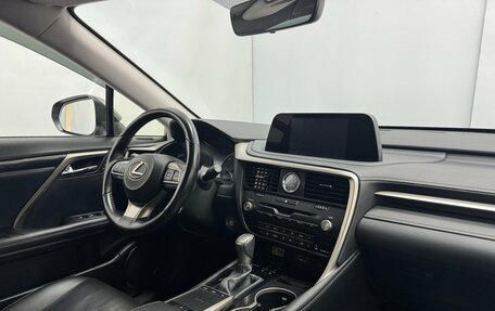 Lexus RX IV рестайлинг, 2020 год, 5 365 000 рублей, 3 фотография