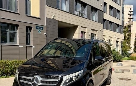 Mercedes-Benz V-Класс, 2022 год, 5 998 000 рублей, 2 фотография