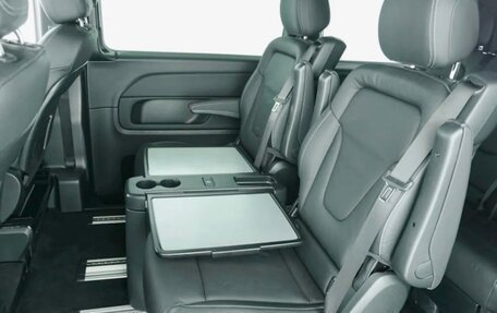 Mercedes-Benz V-Класс, 2022 год, 5 998 000 рублей, 14 фотография
