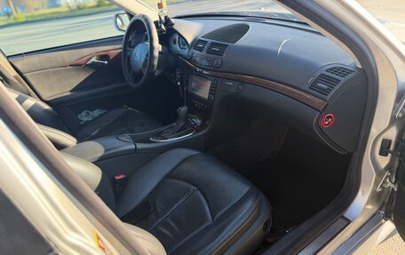 Mercedes-Benz E-Класс, 2003 год, 700 000 рублей, 10 фотография