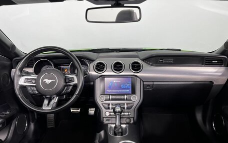 Ford Mustang VI рестайлинг, 2019 год, 2 799 000 рублей, 23 фотография