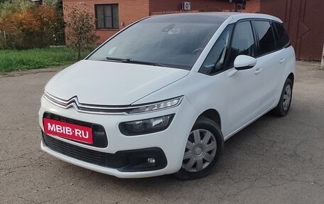 Citroen C4 Picasso II рестайлинг, 2018 год, 1 070 000 рублей, 2 фотография