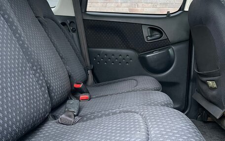 Toyota FunCargo, 2000 год, 395 000 рублей, 26 фотография