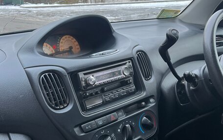 Toyota FunCargo, 2000 год, 395 000 рублей, 27 фотография