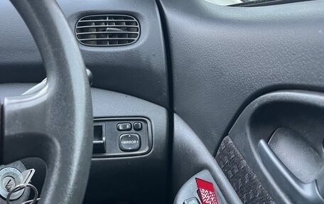 Toyota FunCargo, 2000 год, 395 000 рублей, 29 фотография