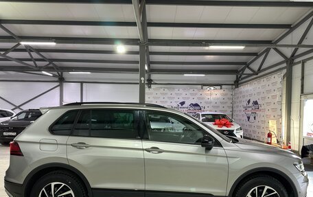 Volkswagen Tiguan II, 2019 год, 2 400 000 рублей, 11 фотография