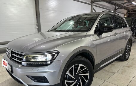 Volkswagen Tiguan II, 2019 год, 2 400 000 рублей, 3 фотография