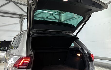 Volkswagen Tiguan II, 2019 год, 2 400 000 рублей, 25 фотография