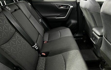 Toyota RAV4, 2020 год, 3 220 000 рублей, 11 фотография