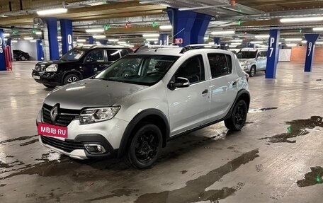Renault Sandero II рестайлинг, 2020 год, 670 000 рублей, 2 фотография